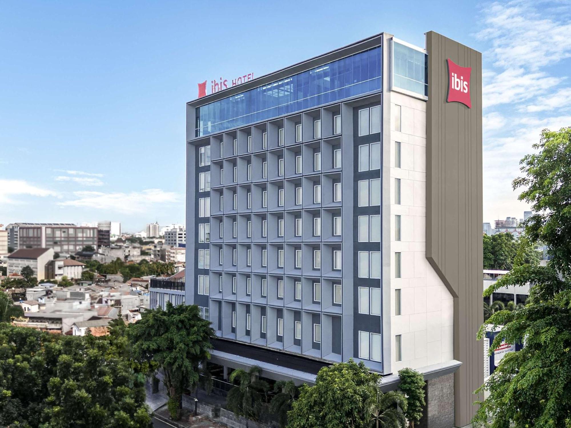Ibis Jakarta Raden Saleh Bagian luar foto